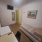 L'artista בית הארחה